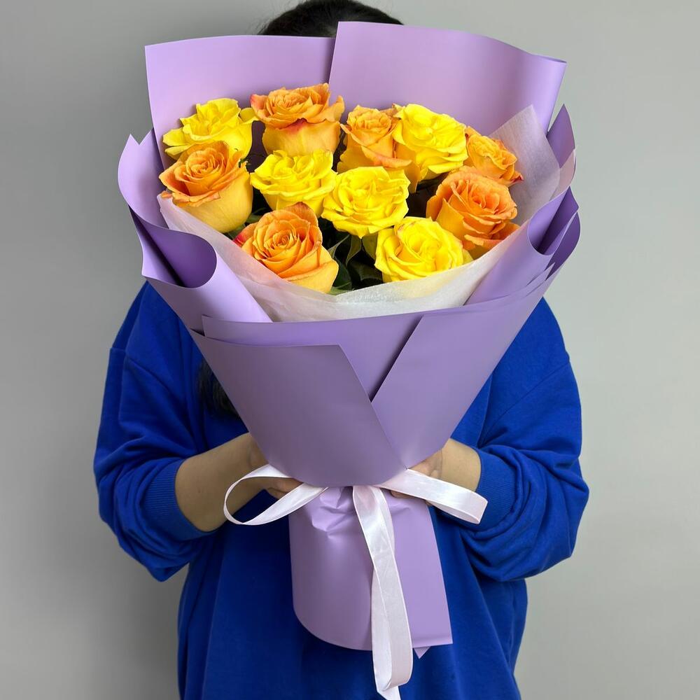 11 ярких роз